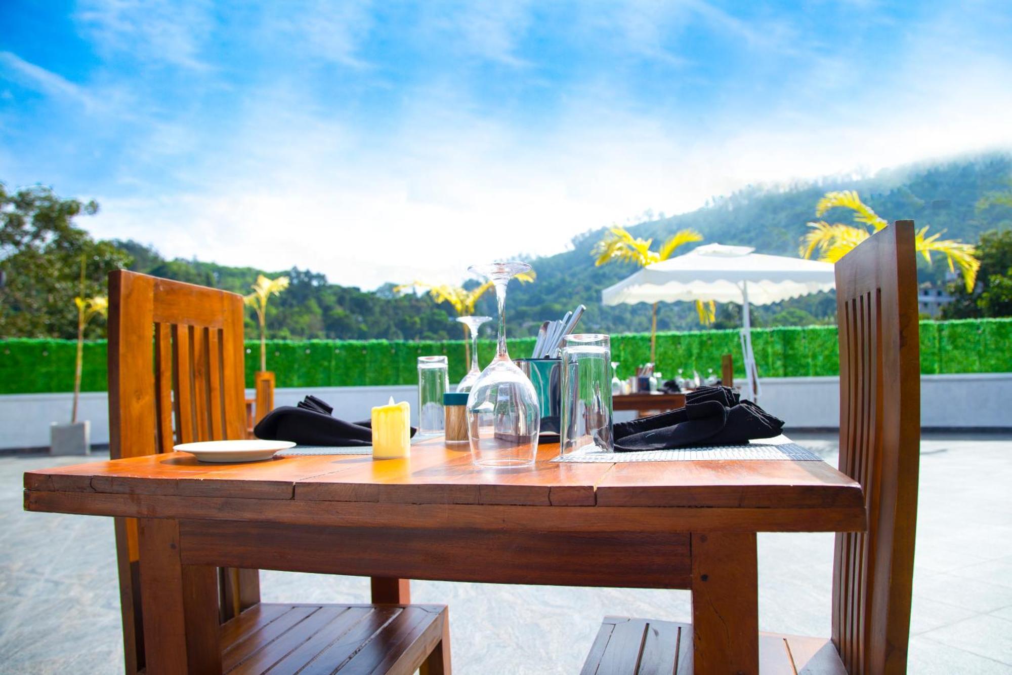 Hotel Crown Regency- Badulla Exterior foto
