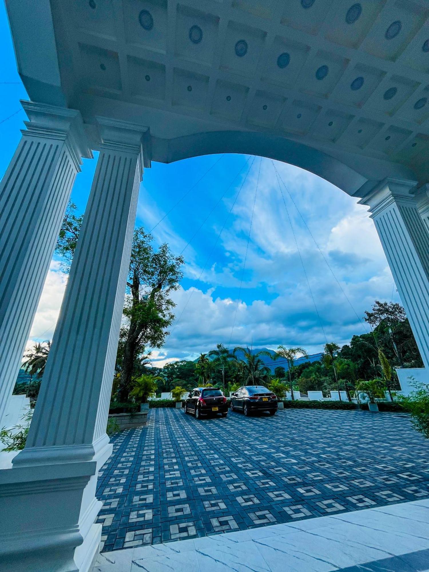 Hotel Crown Regency- Badulla Exterior foto