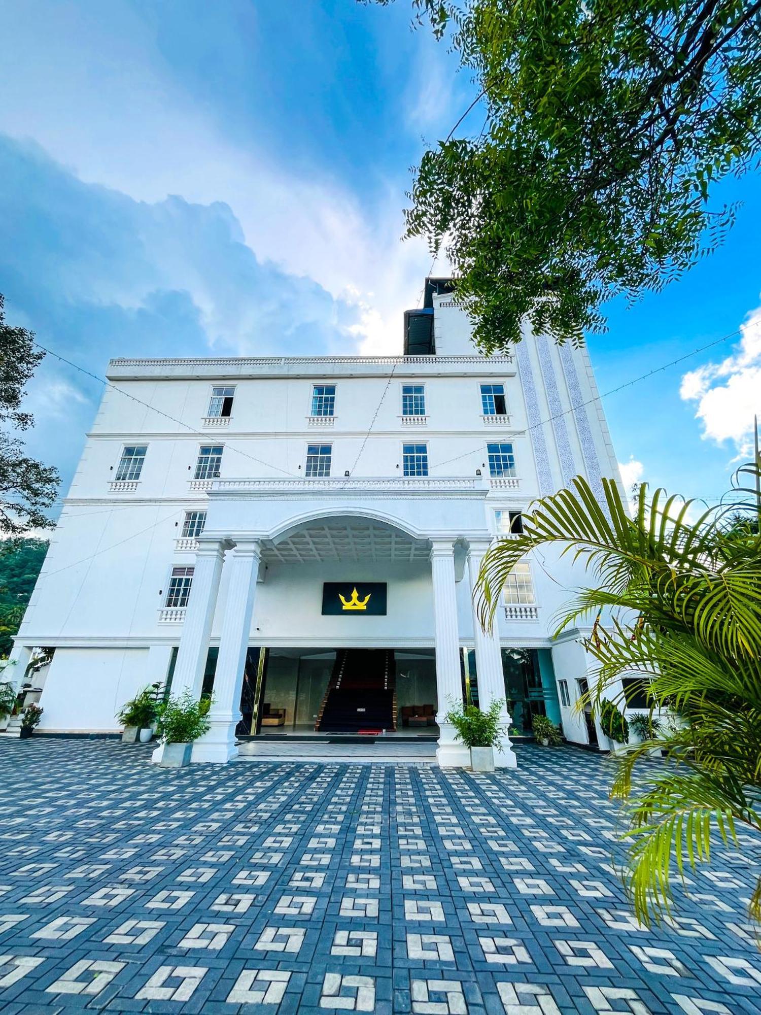 Hotel Crown Regency- Badulla Exterior foto